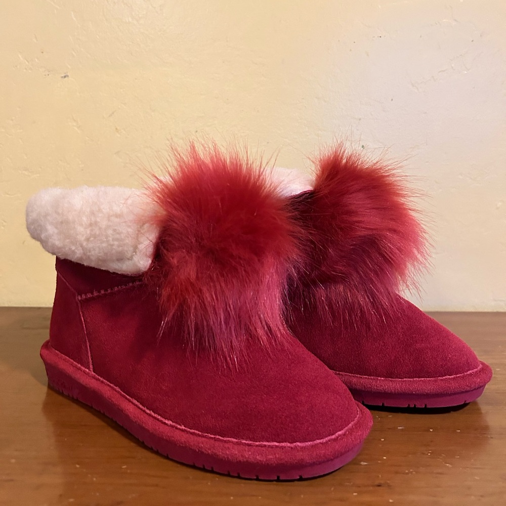 Burgundy BearPaw women’s snow boots
